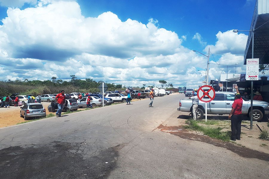 Is it safe to travel to venezuela - Border