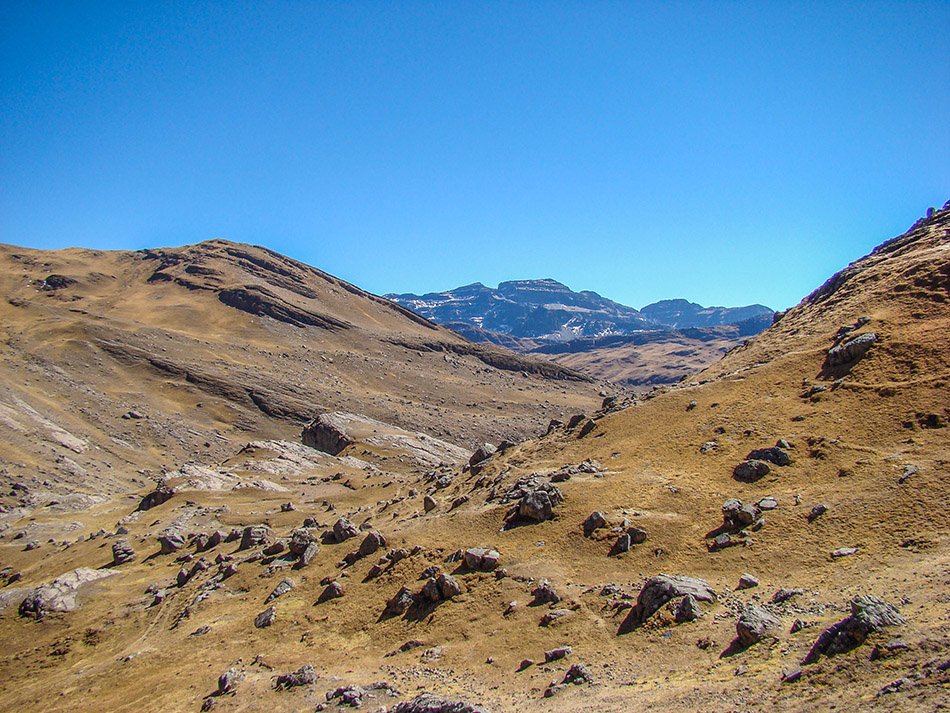 Cerro Tunari Hike way up