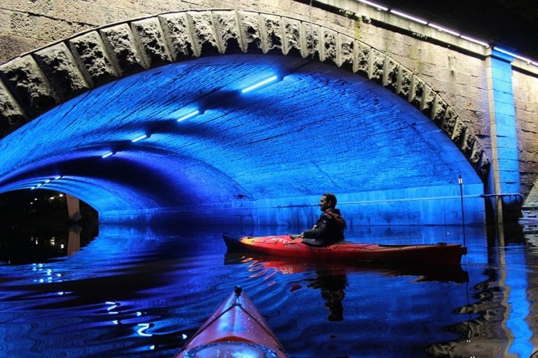 kayak lights guide