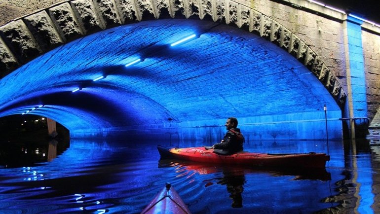 kayak lights guide
