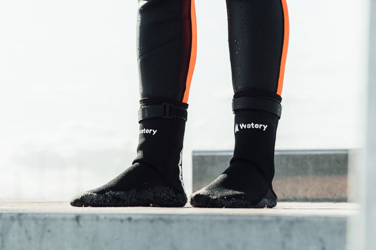 Cómo Elegir Botas de Buceo para Mantener tus Pies Calientes y Protegidos