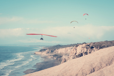 Paragliding vs. Hang Gliding - Key Differences & Which One to Choose
