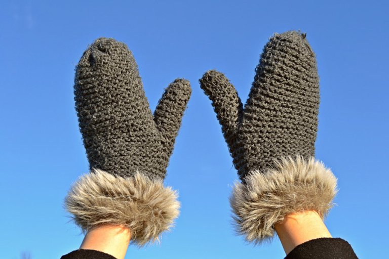 Are mittens warmer than gloves