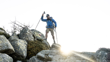 Aluminum vs carbon fiber trekking poles