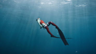 Nude Freediving: Embracing Vulnerability and Connection with Nature
