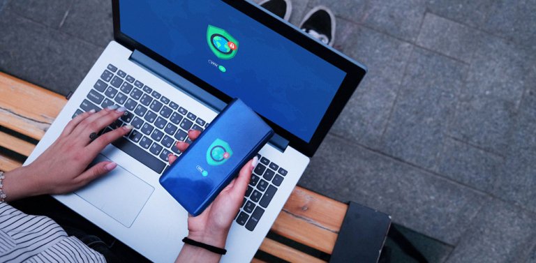 Staying safe online while traveling