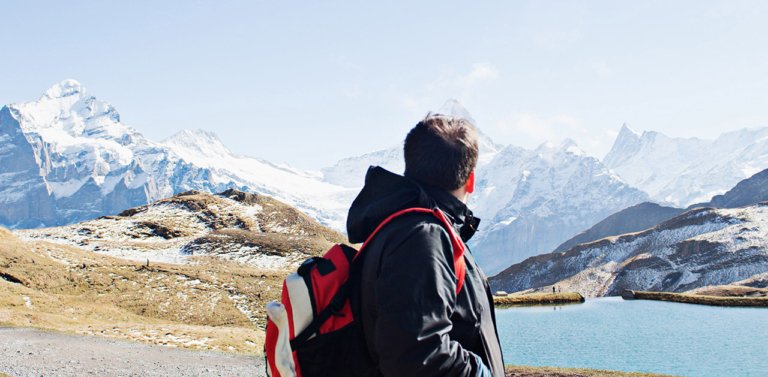 Backpacking finance tips - Hero