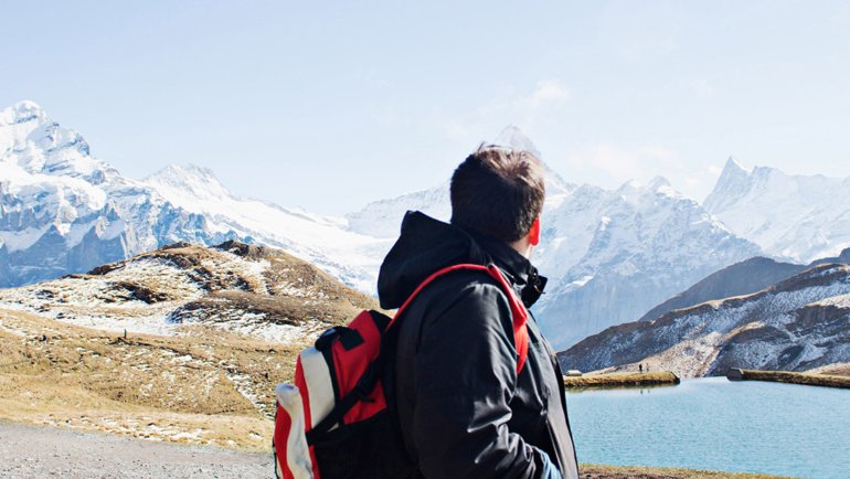 Backpacking finance tips - Hero