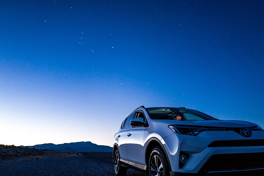 Car under the stars