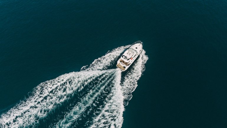 A yacht speeding