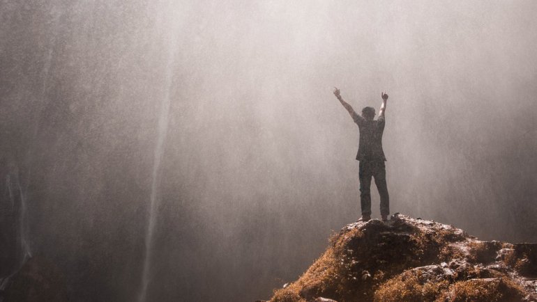 Student travel in waterfalls