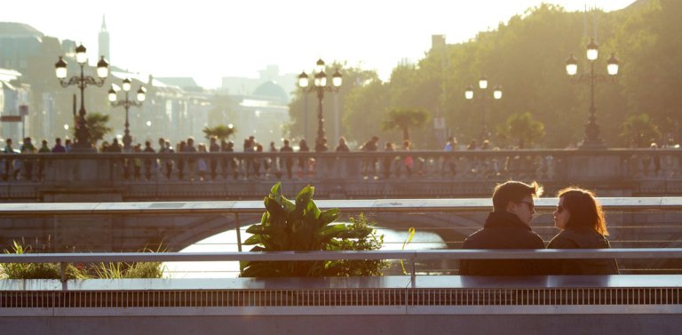 Traveling and dating