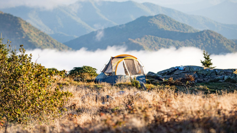 Mountain camping tent