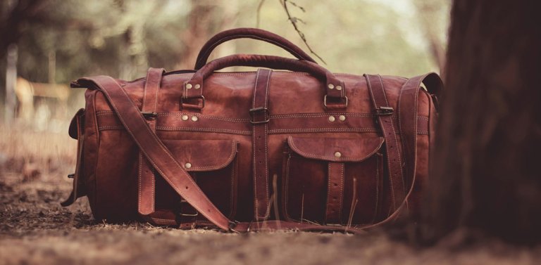 Leather travel bag