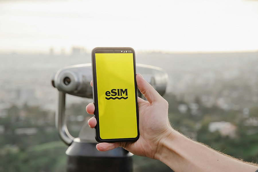 eSIM cellphone