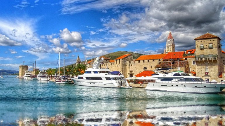 yachts in Trogir