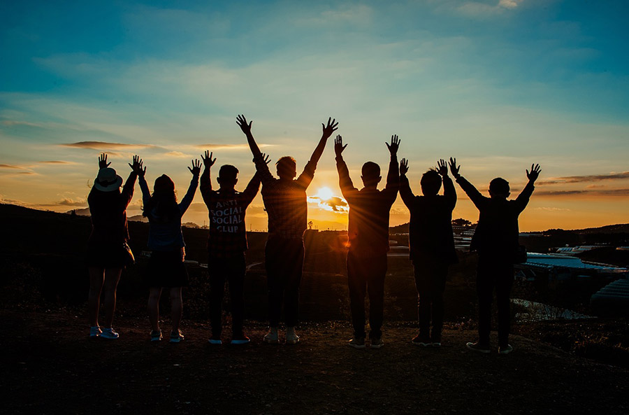 groupe at sunset