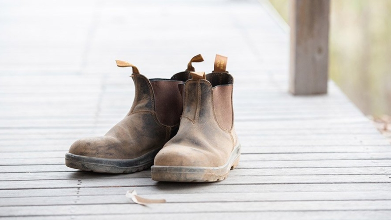 Blundstones for hiking
