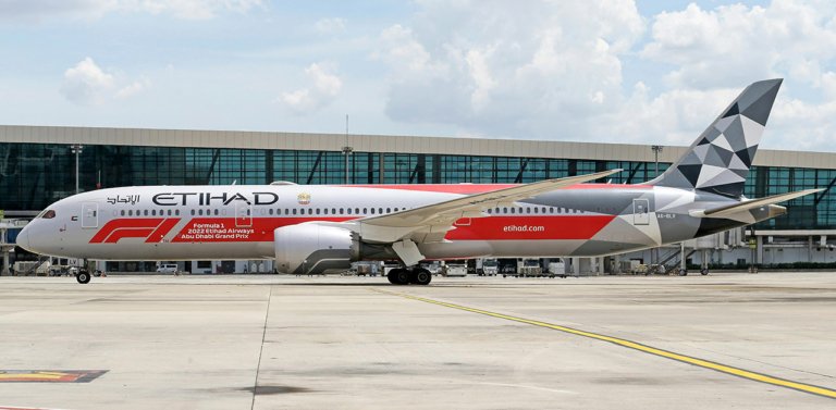 Etihad plane