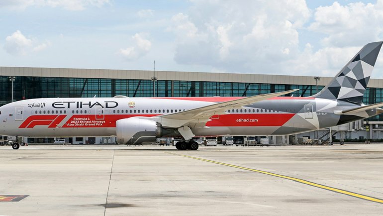 Etihad plane