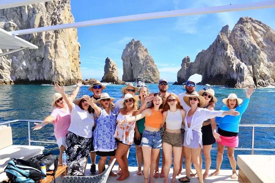 los cabos catamaran