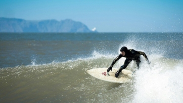 Winter surfing