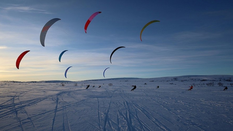 Snowkiting in Ontario
