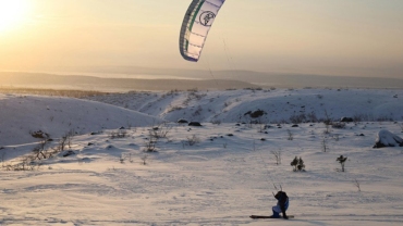 Snowkiting in California