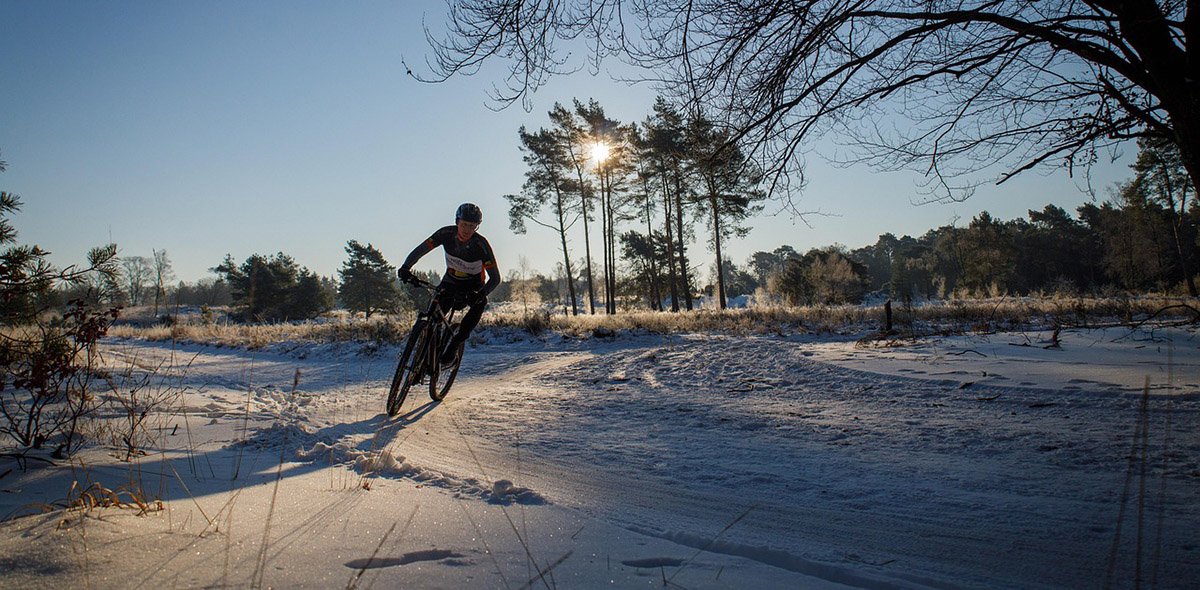 How Fat Tires Improve Stability and Control on Rough Canadian Terrain