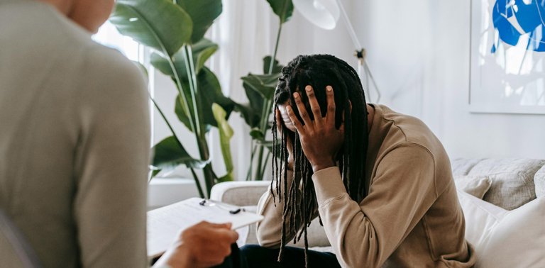 What Makes Residential Treatment for Teens Different from Outpatient Therapy?